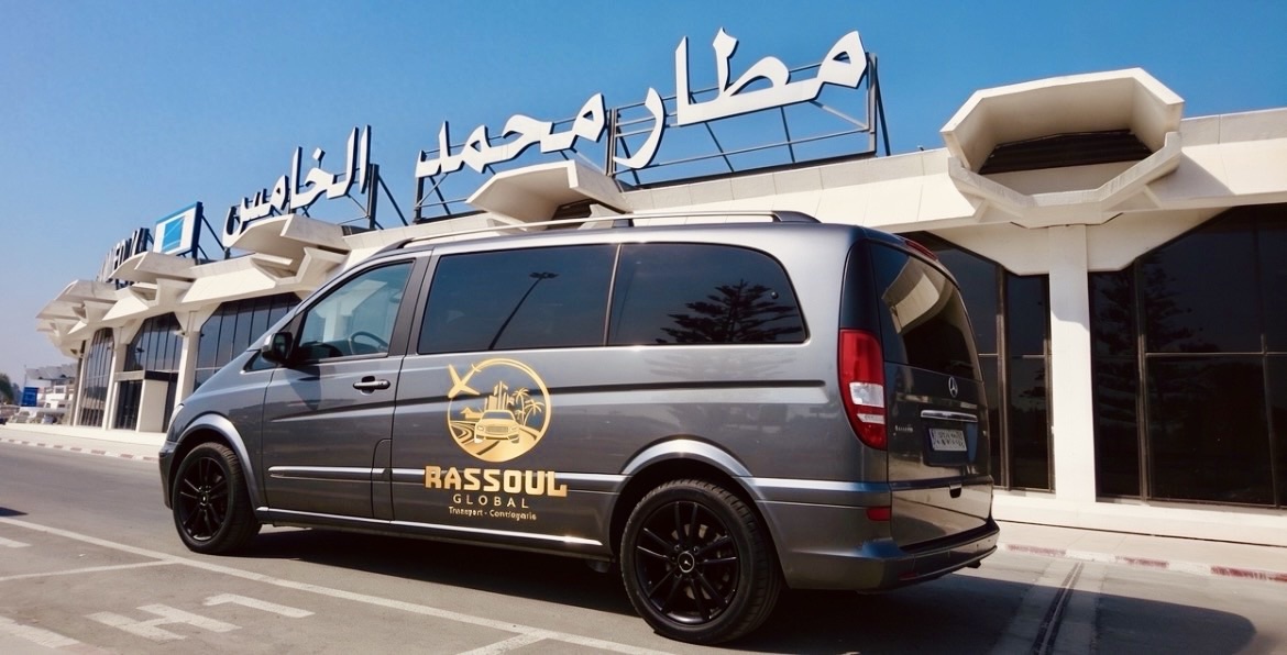 Transfert aéroport Casablanca CMN – Je vous attends avec une pancarte 1 Transfert aéroport Casablanca CMN – Je vous attends avec une pancarte